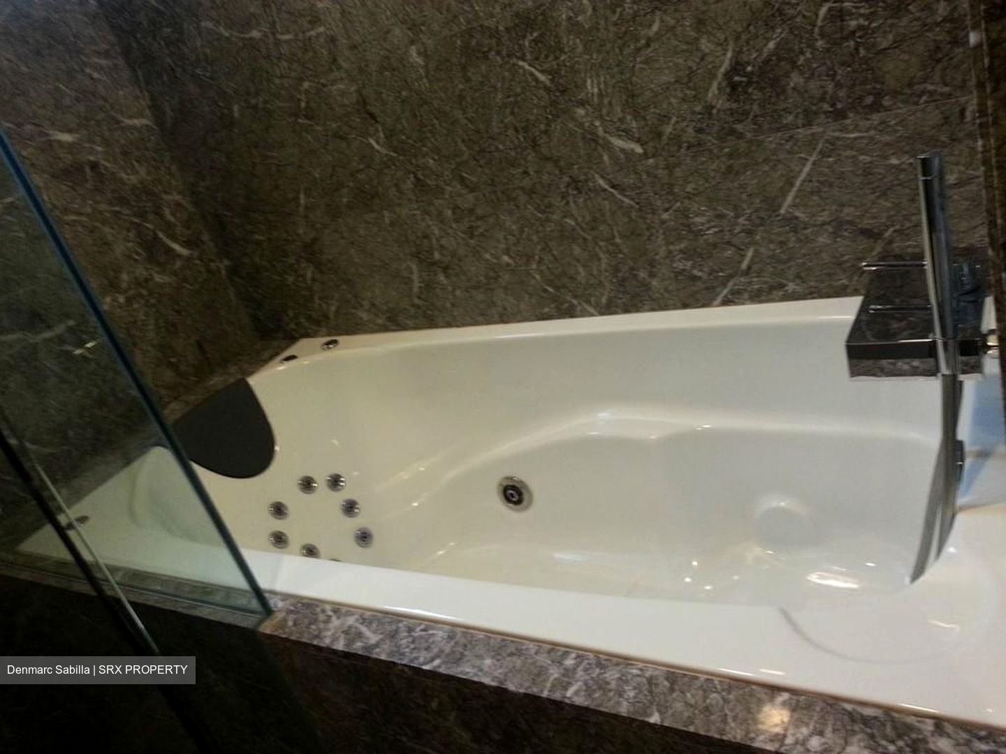 Suites @ Cairnhill (D9), Apartment #328818271
